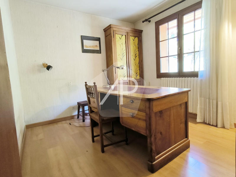 Maison - 155 m² - 8 pièces