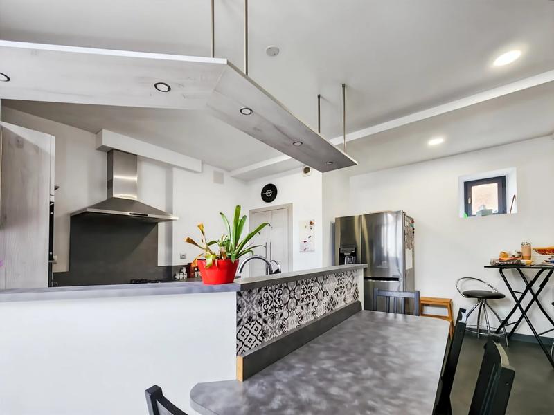 Maison - 166 m² - 5 pièces