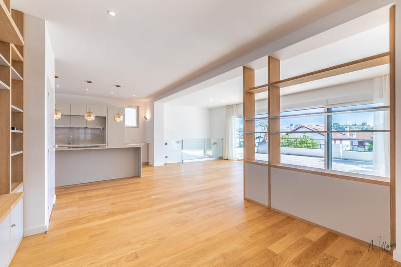 Maison - 195 m² - 7 pièces