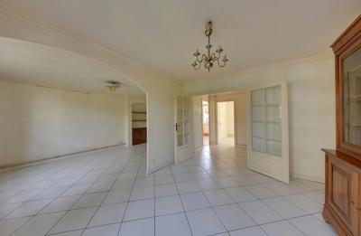 Appartement - 91 m² - 4 pièces