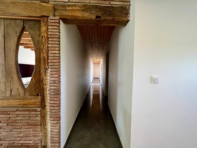 Maison traditionnelle - 184 m² - 7 pièces