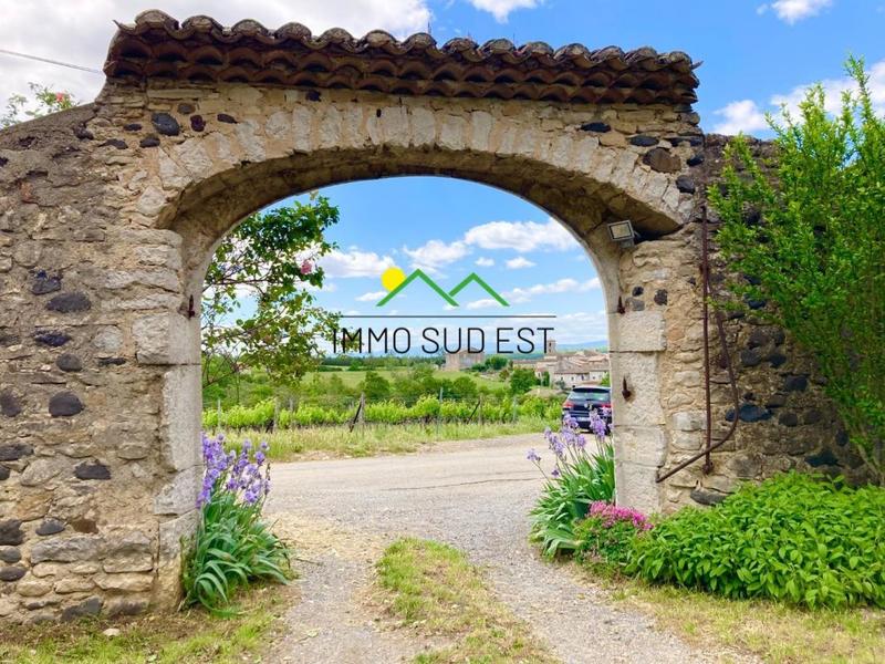 Maison - 350 m² - 22 pièces