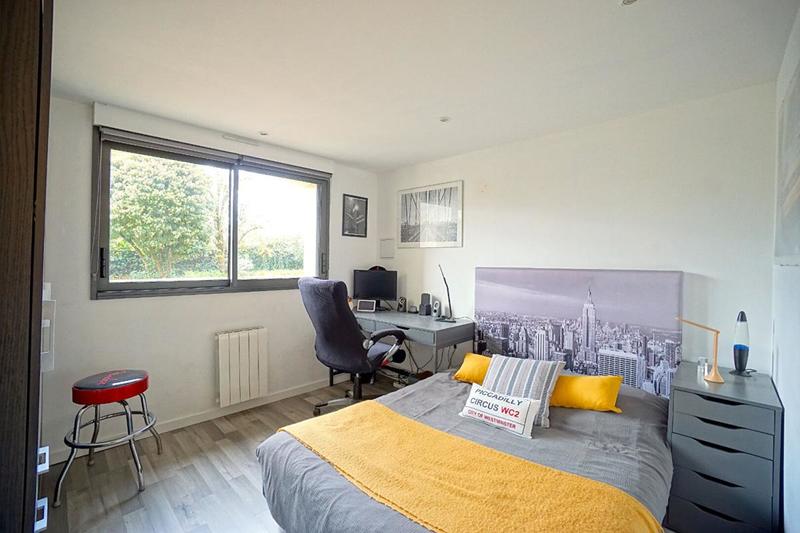 Maison - 180 m² - 9 pièces