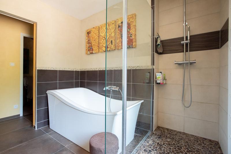 Maison - 540 m² - 12 pièces