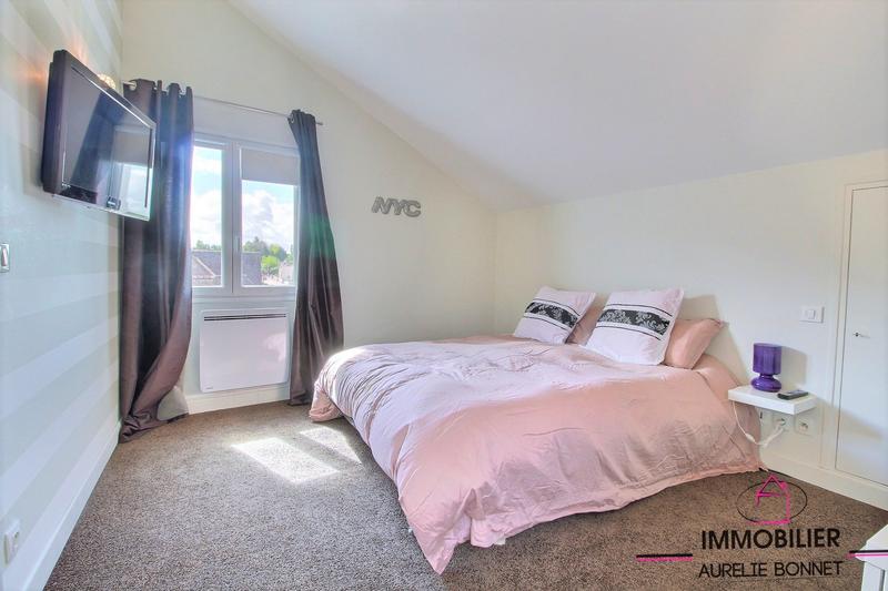 Loft - 241 m² - 7 pièces