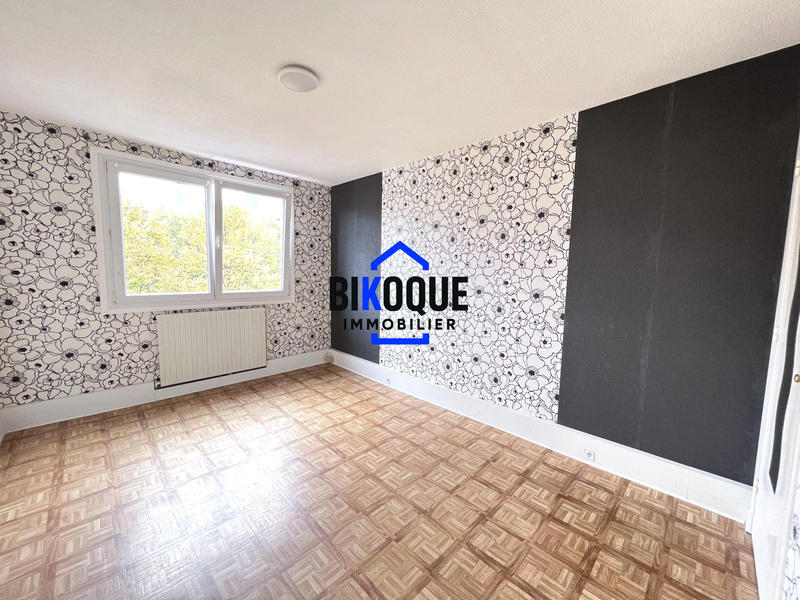Appartement - 97 m² - 4 pièces