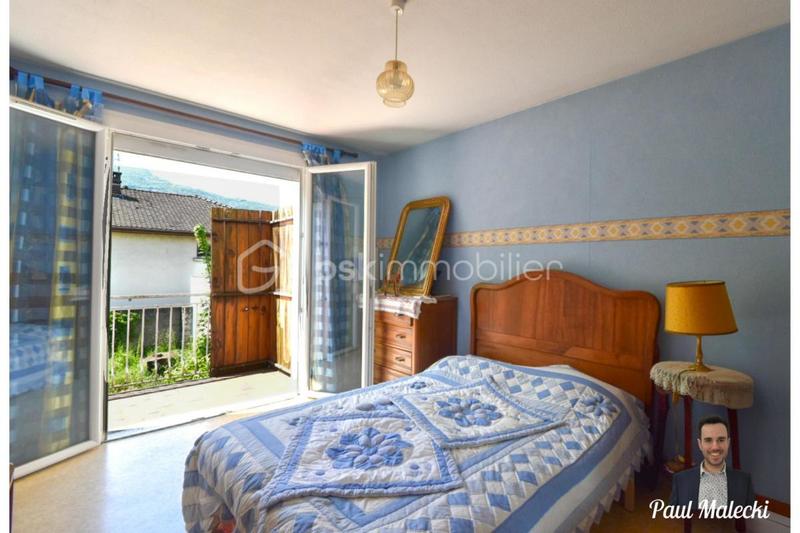 Maison ancienne - 167 m² - 7 pièces