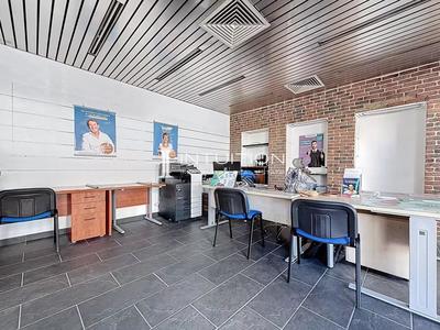 Local commercial - 34 m² - 3 pièces