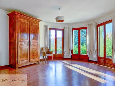 Maison - 145 m² - 4 pièces