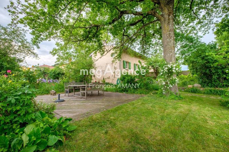 Maison en pierre - 250 m² - 8 pièces