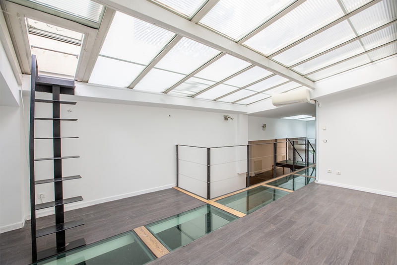 Loft - 160 m² - 4 pièces