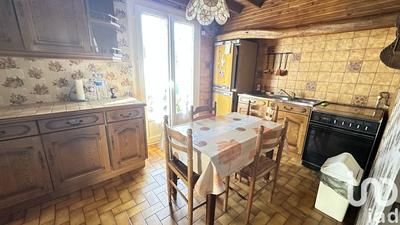 Maison - 94 m² - 4 pièces