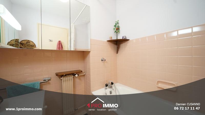 Appartement - 97 m² - 5 pièces