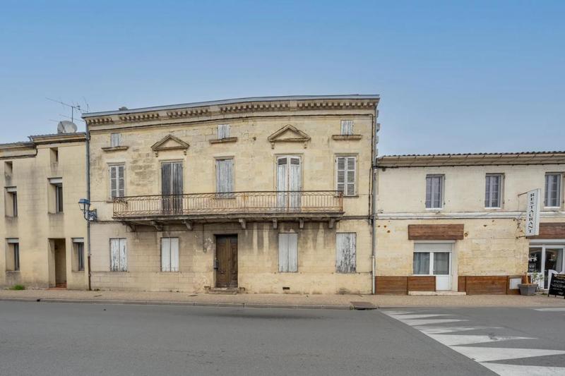 Maison en pierre - 200 m² - 8 pièces