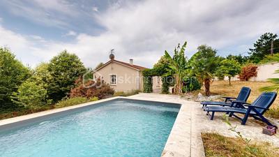 Maison - 140 m² - 7 pièces