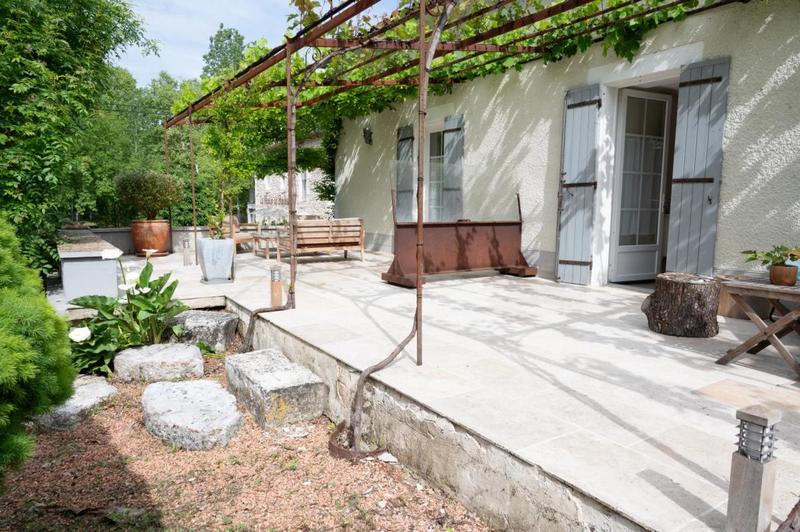 Propriété - 750 m² - 16 pièces