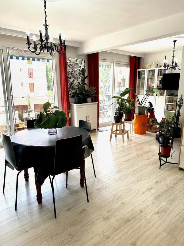 Appartement - 72 m² - 3 pièces