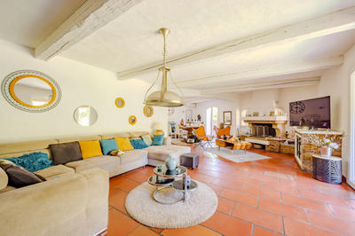 Propriété - 185 m² - 5 pièces