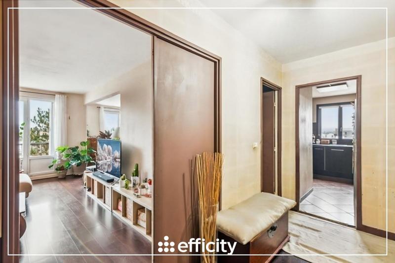 Appartement - 98 m² - 5 pièces