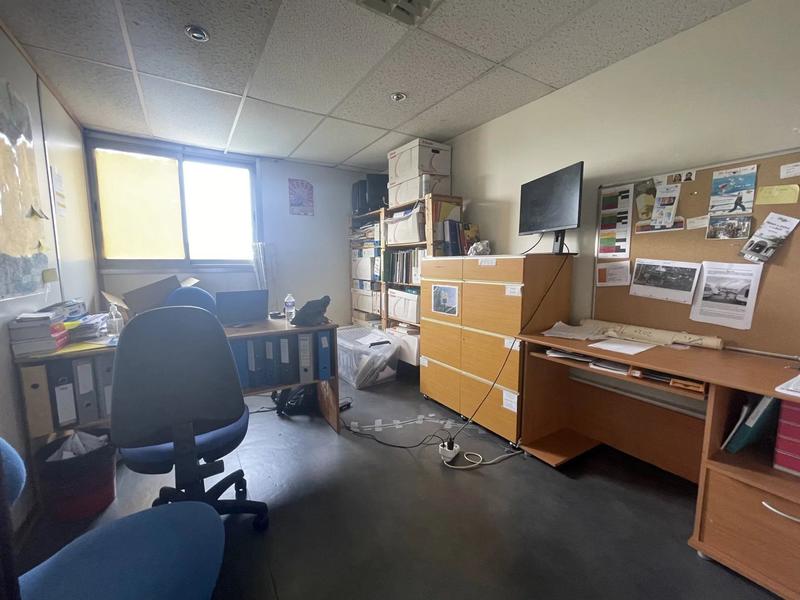 Bureau - 156 m² - 6 pièces
