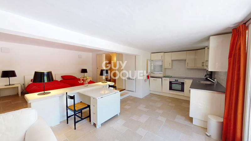 Maison - 245 m² - 7 pièces