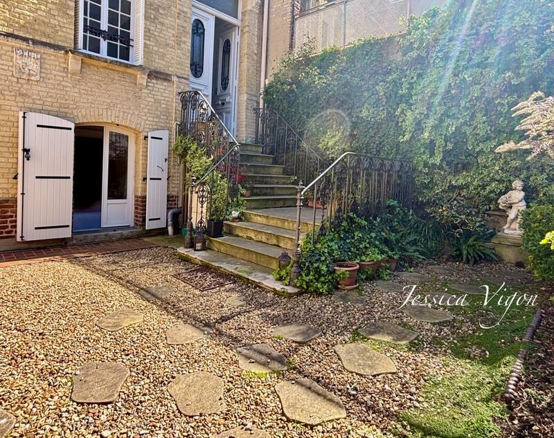 Appartement ancien - 114 m² - 4 pièces