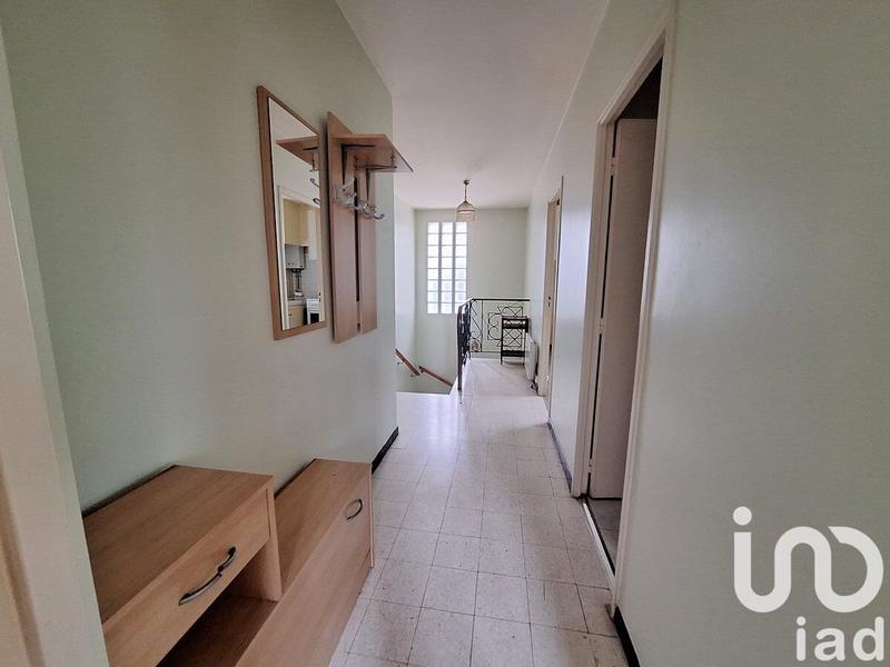 Maison - 220 m² - 8 pièces