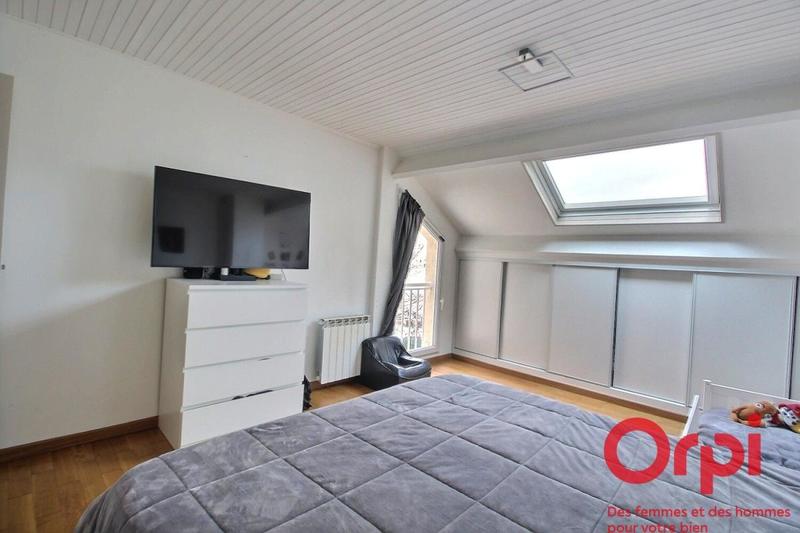 Maison - 101 m² - 5 pièces