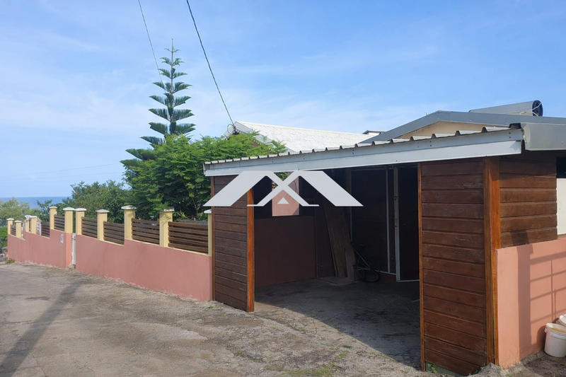 Maison - 104 m² - 5 pièces