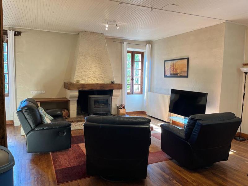 Maison - 660 m² - 25 pièces