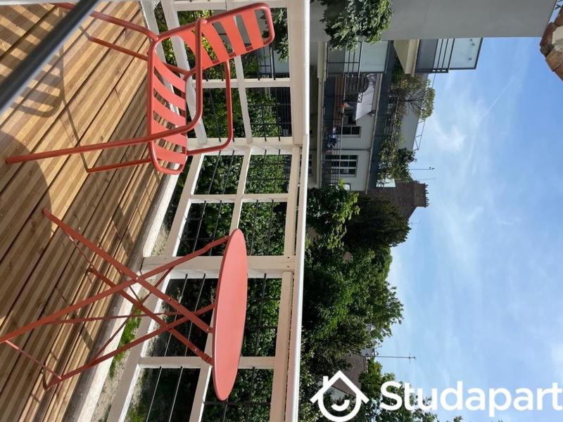 Chambre - 15 m² - 1 pièce