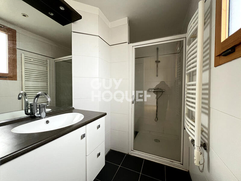 Appartement - 105 m² - 4 pièces