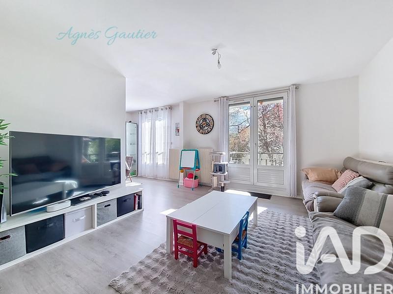 Appartement - 90 m² - 5 pièces