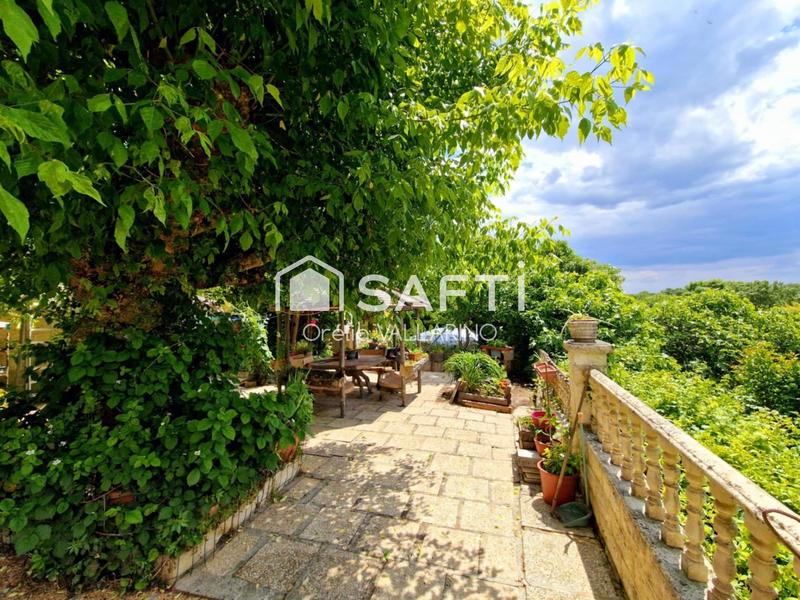 Maison - 200 m² - 9 pièces