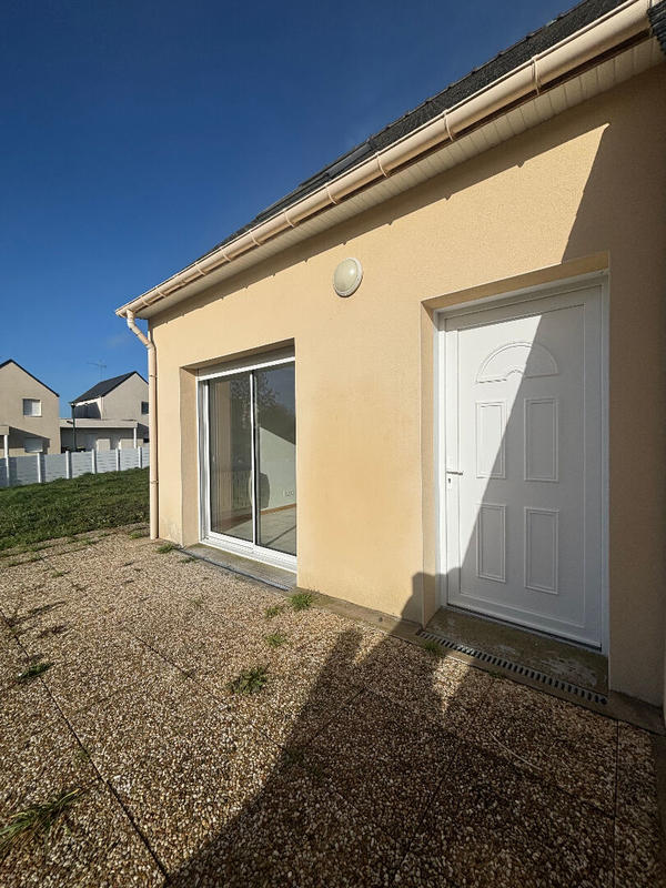 Maison - 90 m² - 5 pièces