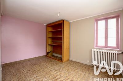 Maison - 140 m² - 5 pièces