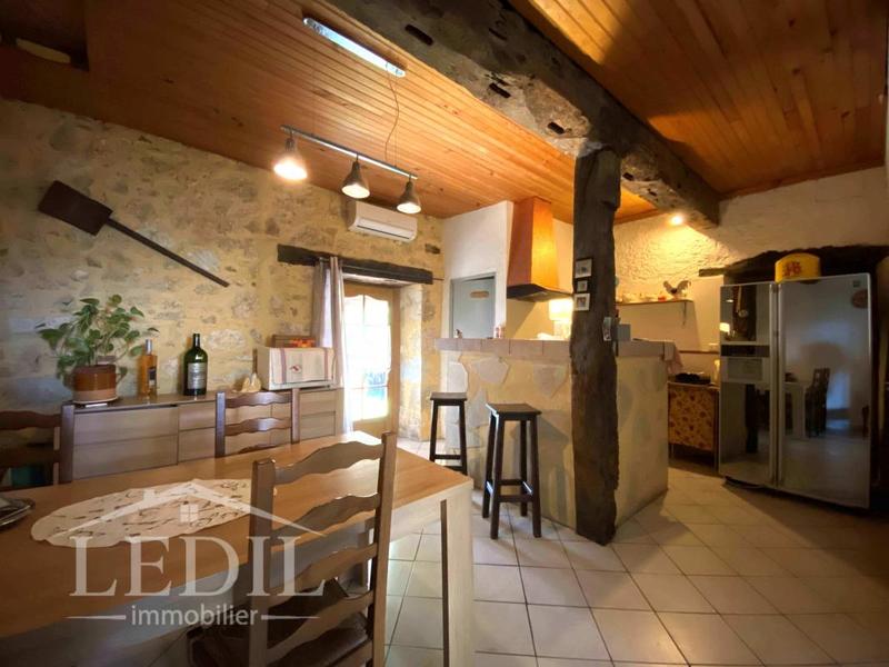 Maison - 310 m² - 10 pièces