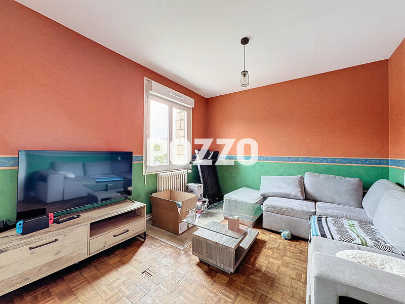 Appartement - 99 m² - 5 pièces