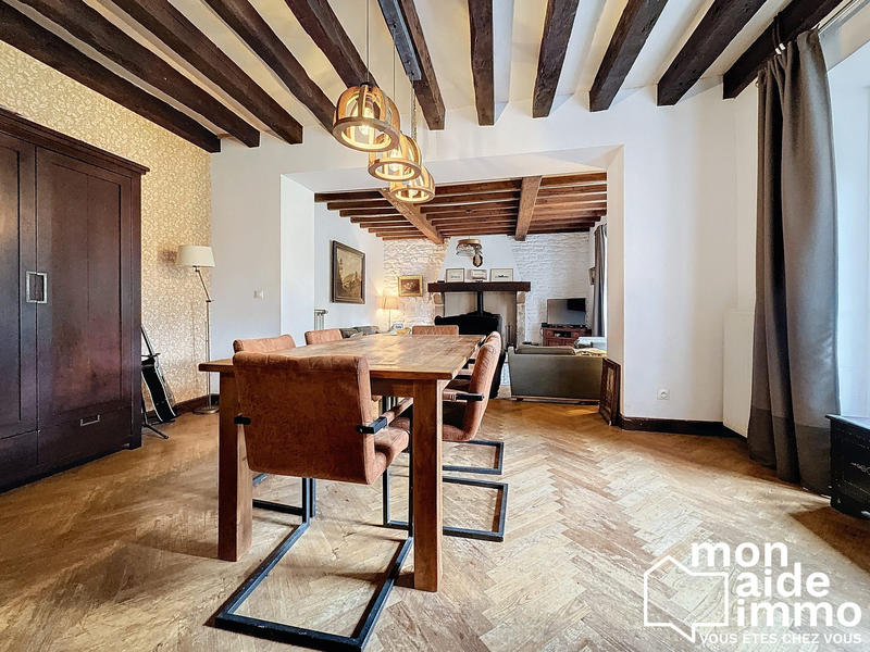 Maison - 340 m² - 15 pièces