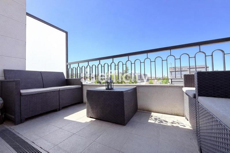 Appartement - 100 m² - 4 pièces