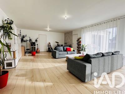 Maison - 157 m² - 6 pièces