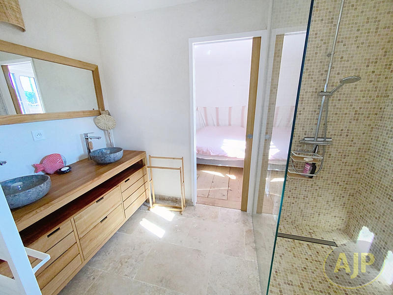 Maison - 174 m² - 7 pièces