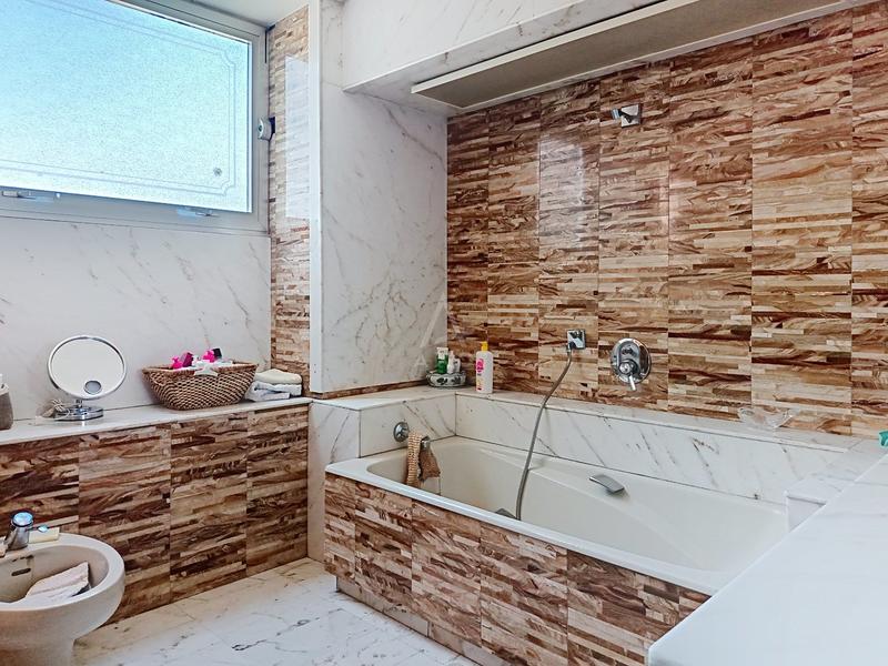 Appartement - 145 m² - 4 pièces