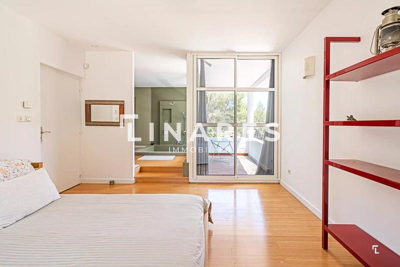 Villa - 180 m² - 5 pièces