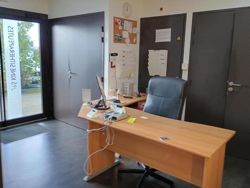 Bureau - 214 m² - 4 pièces