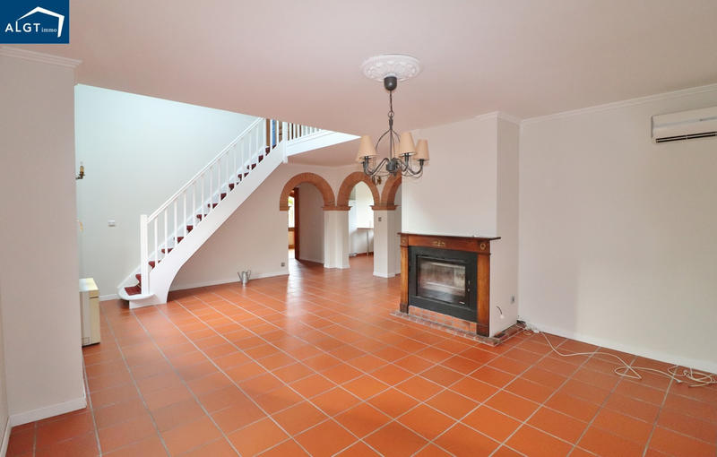 Villa - 155 m² - 6 pièces