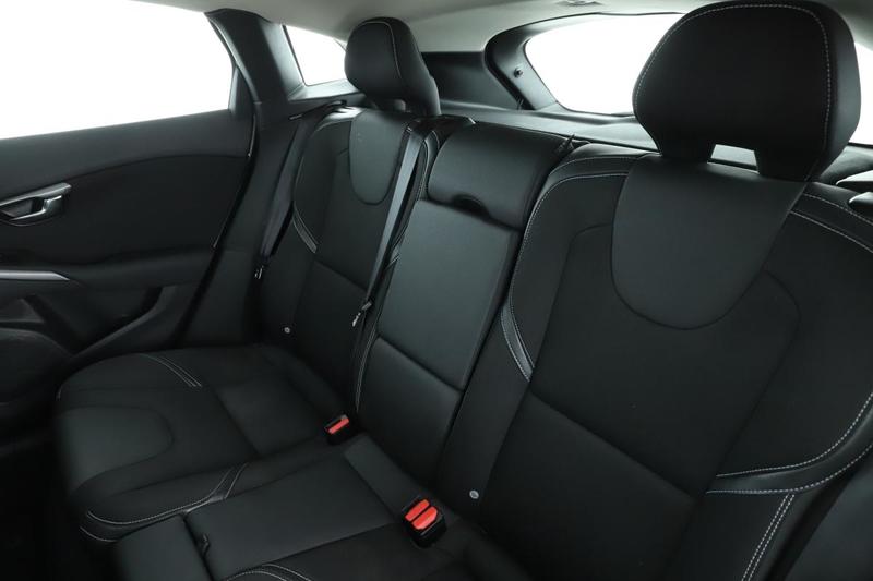 Volvo V40 1.5 T2 Momentum Business Geartronic 6 122 ch