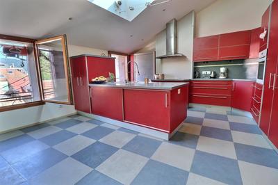 Duplex - 247 m² - 8 pièces