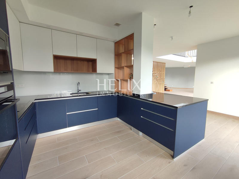 Maison - 172 m² - 6 pièces