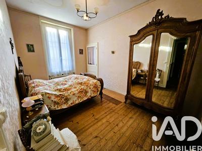 Maison - 120 m² - 8 pièces